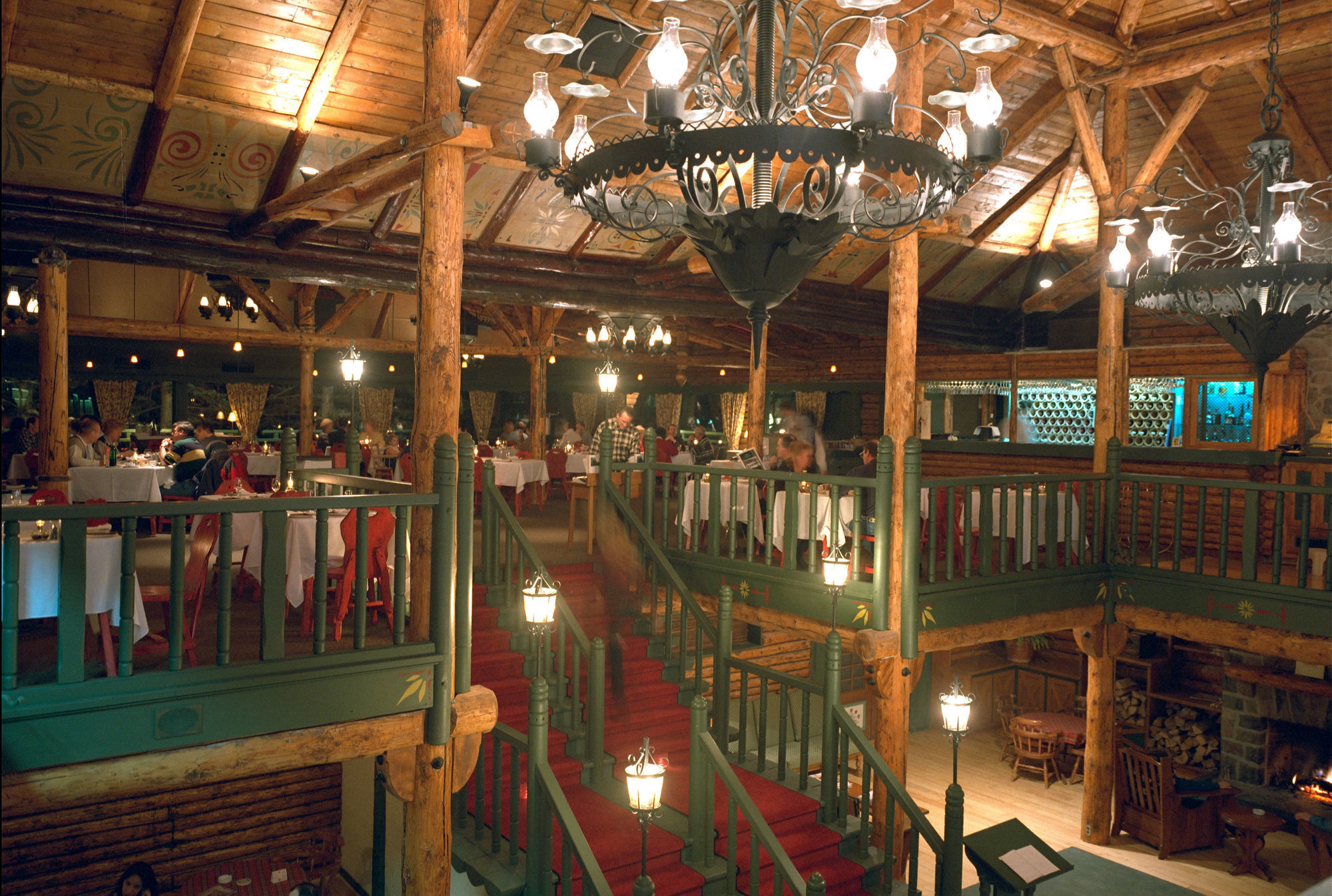 Auberge Alpine Inn Sainte-Adele Exterior photo